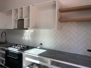 Kitchen tiles expert