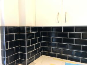 Kitchen tiler